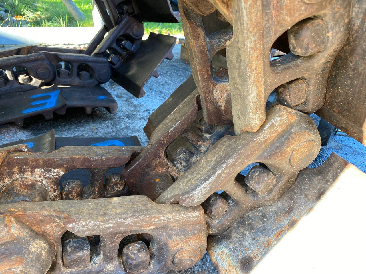 Fiat-Kobelco E215 - Lánctalp - Építőipari gépek: 5 kép. Fiat-Kobelco E215 - Lánctalp - Építőipari gépek: 5 kép.