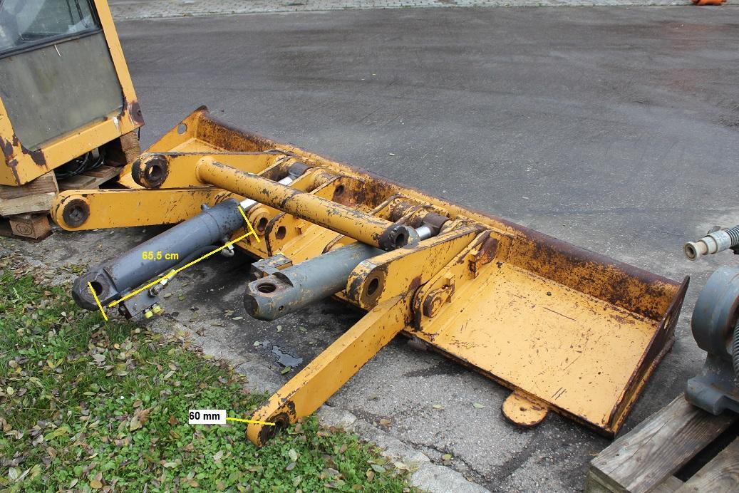 Furukawa W 625 - Tolólap - Kotrógép: 5 kép. Furukawa W 625 - Tolólap - Kotrógép: 5 kép.