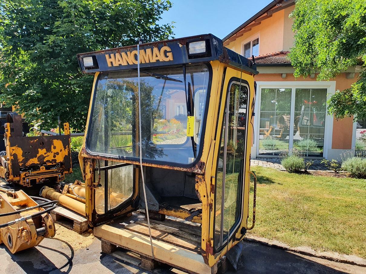 Hanomag 44D - Fülke - Gumikerekes homlokrakodó: 1 kép. Hanomag 44D - Fülke - Gumikerekes homlokrakodó: 1 kép.