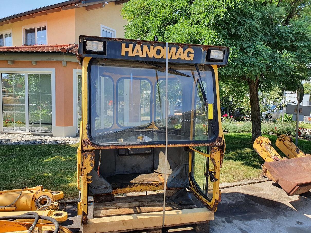 Hanomag 44D - Fülke - Gumikerekes homlokrakodó: 3 kép. Hanomag 44D - Fülke - Gumikerekes homlokrakodó: 3 kép.