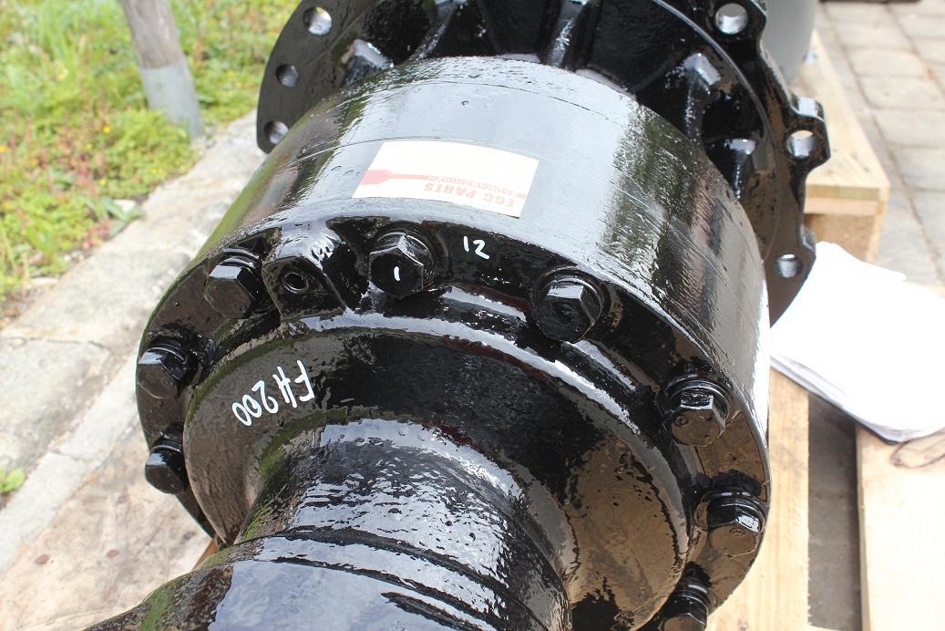 Hitachi FH 200-3 - Fordító motor - Építőipari gépek: 4 kép. Hitachi FH 200-3 - Fordító motor - Építőipari gépek: 4 kép.