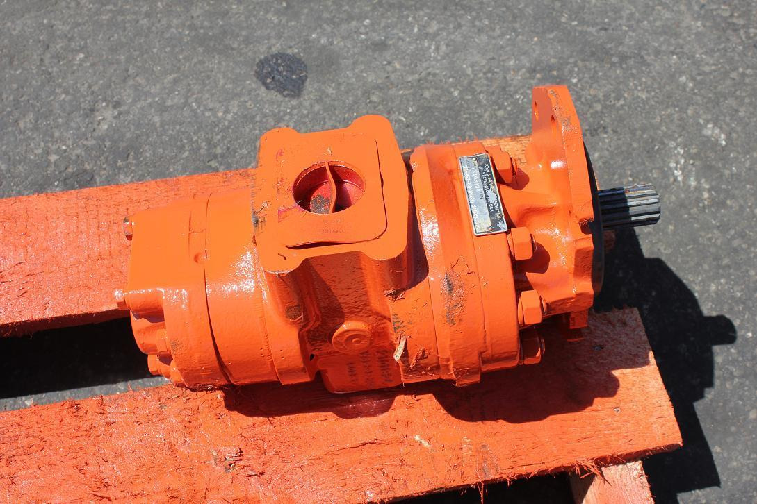 Komatsu Hydraulikpumpe - Hidraulikus szivattyú - Építőipari gépek: 5 kép. Komatsu Hydraulikpumpe - Hidraulikus szivattyú - Építőipari gépek: 5 kép.