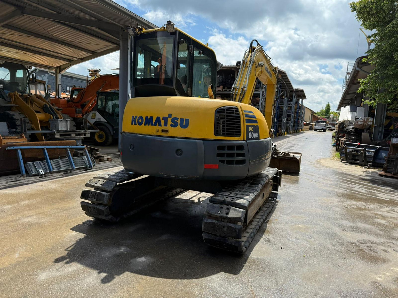 Komatsu PC 80 MR -3 - Lánctalpas kotró: 5 kép. Komatsu PC 80 MR -3 - Lánctalpas kotró: 5 kép.