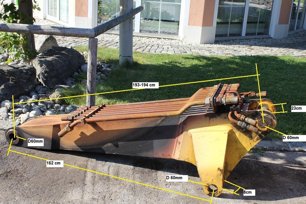 Komatsu PW 95 - Darugém - Kotrógép: 2 kép. Komatsu PW 95 - Darugém - Kotrógép: 2 kép.