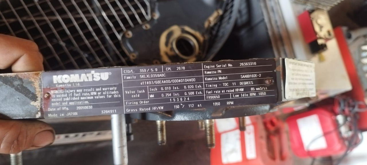 Motor - Építőipari gépek Komatsu SAA6D102E-2: 13 kép.