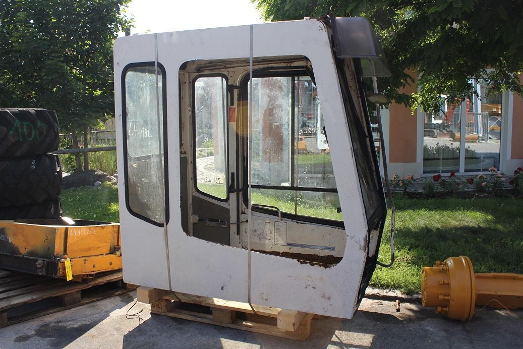 Liebherr A 902 LIT - Fülke - Építőipari gépek: 5 kép. Liebherr A 902 LIT - Fülke - Építőipari gépek: 5 kép.
