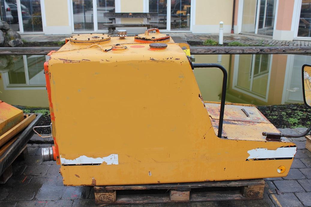 Liebherr A902 LIT - Karosszéria és külső - Építőipari gépek: 2 kép. Liebherr A902 LIT - Karosszéria és külső - Építőipari gépek: 2 kép.