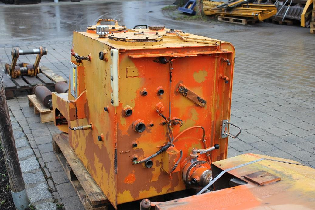 Liebherr A902 LIT - Karosszéria és külső - Építőipari gépek: 4 kép. Liebherr A902 LIT - Karosszéria és külső - Építőipari gépek: 4 kép.