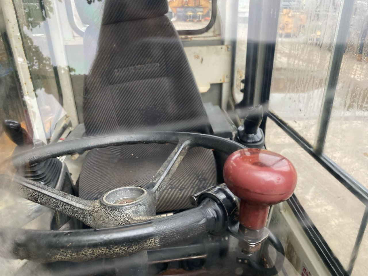 Liebherr A902 Lit - Fülke - Építőipari gépek: 3 kép. Liebherr A902 Lit - Fülke - Építőipari gépek: 3 kép.