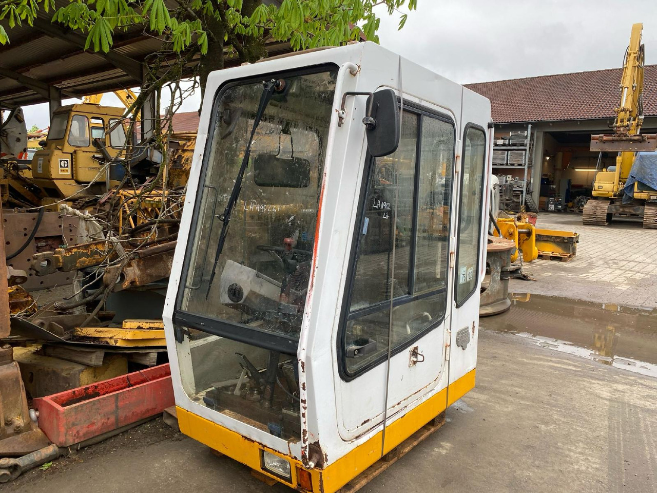 Liebherr A902 Lit - Fülke - Építőipari gépek: 1 kép. Liebherr A902 Lit - Fülke - Építőipari gépek: 1 kép.