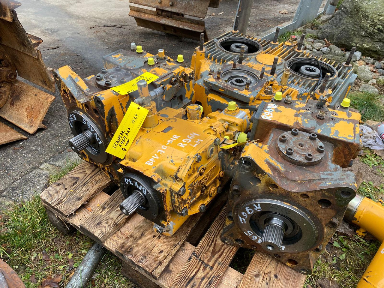 Liebherr LPV 165, MKA 350, Linde BPV 70 aus R964 - Hidraulikus szivattyú - Építőipari gépek: 2 kép. Liebherr LPV 165, MKA 350, Linde BPV 70 aus R964 - Hidraulikus szivattyú - Építőipari gépek: 2 kép.