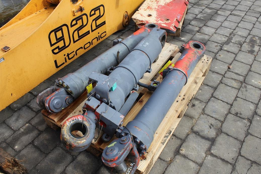 Liebherr LR 622 - Hidraulikus henger - Építőipari gépek: 2 kép. Liebherr LR 622 - Hidraulikus henger - Építőipari gépek: 2 kép.