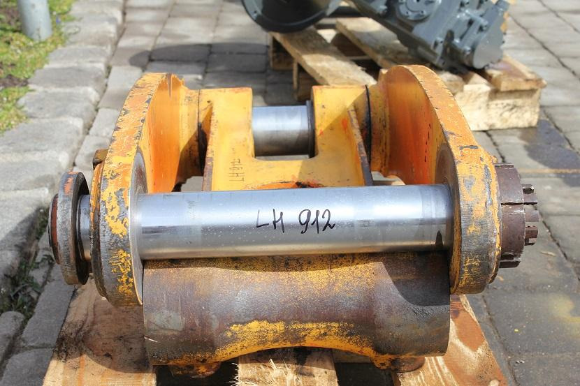 Liebherr R 912 LC LIT - Gyorscsatlakozó - Építőipari gépek: 4 kép. Liebherr R 912 LC LIT - Gyorscsatlakozó - Építőipari gépek: 4 kép.