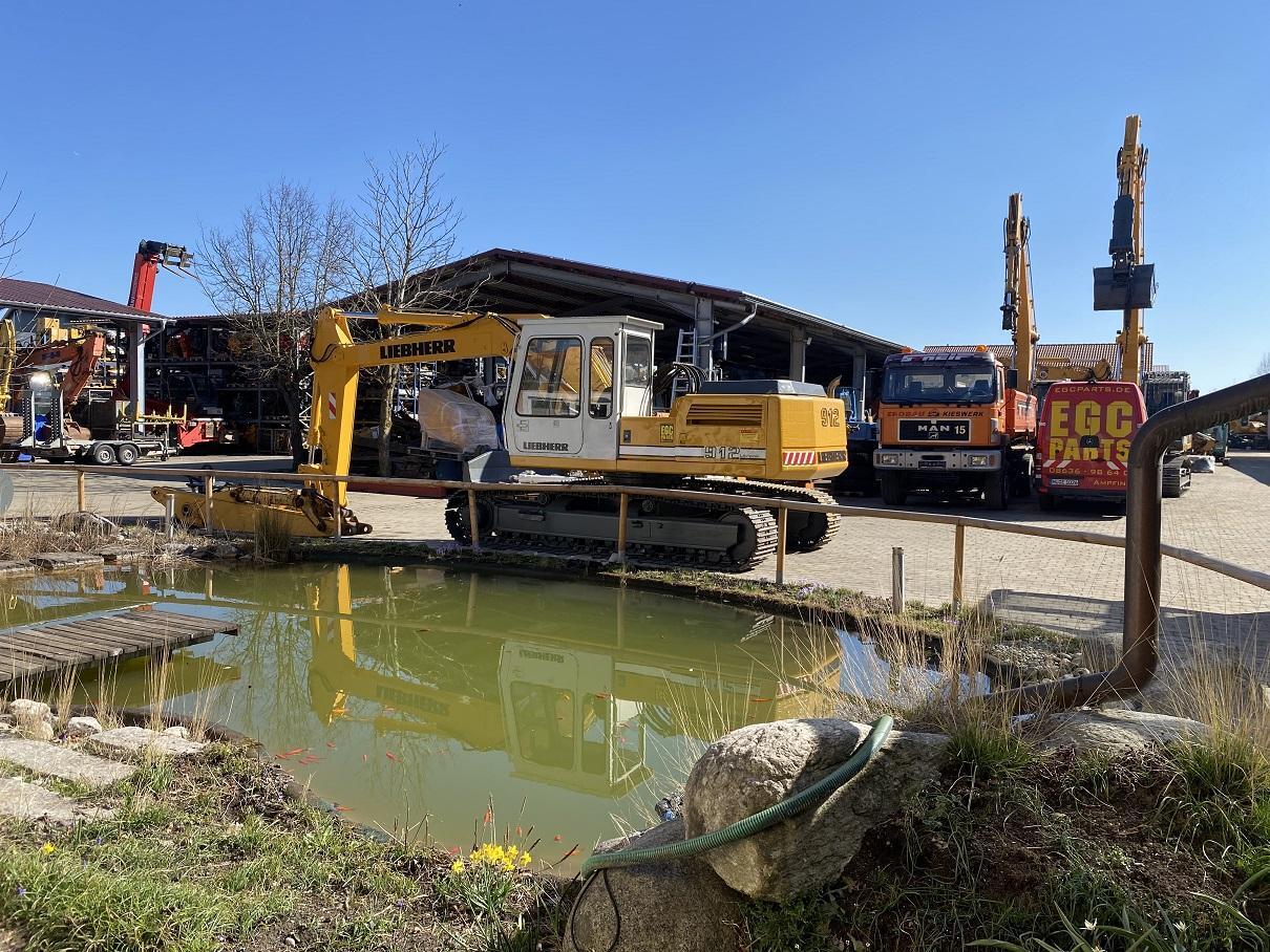 Liebherr R 912 LIT - Lánctalpas kotró: 3 kép. Liebherr R 912 LIT - Lánctalpas kotró: 3 kép.