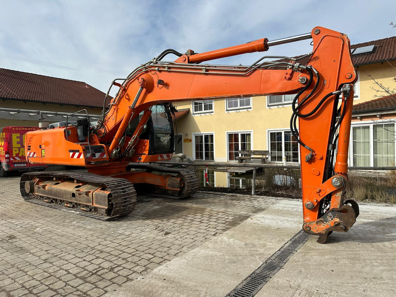 Liebherr R 916 LC - Lánctalpas kotró: 1 kép. Liebherr R 916 LC - Lánctalpas kotró: 1 kép.