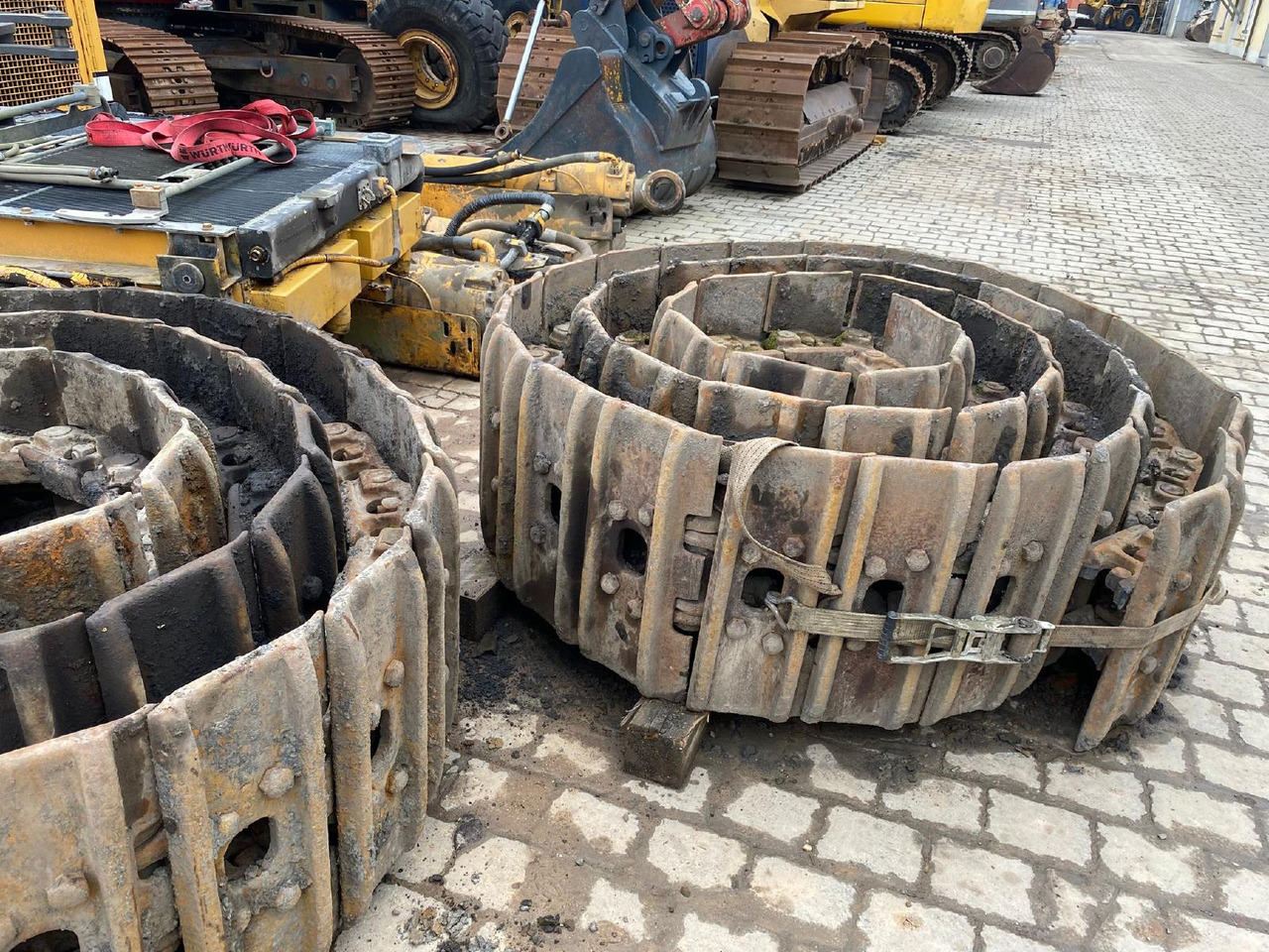 Liebherr R 964 B LIT - Lánctalp - Építőipari gépek: 1 kép. Liebherr R 964 B LIT - Lánctalp - Építőipari gépek: 1 kép.
