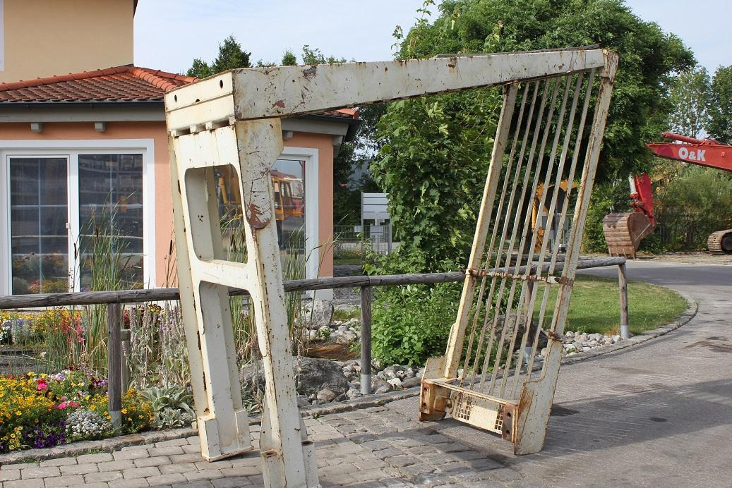 Liebherr R 974, R 964 - Karosszéria és külső - Építőipari gépek: 1 kép. Liebherr R 974, R 964 - Karosszéria és külső - Építőipari gépek: 1 kép.