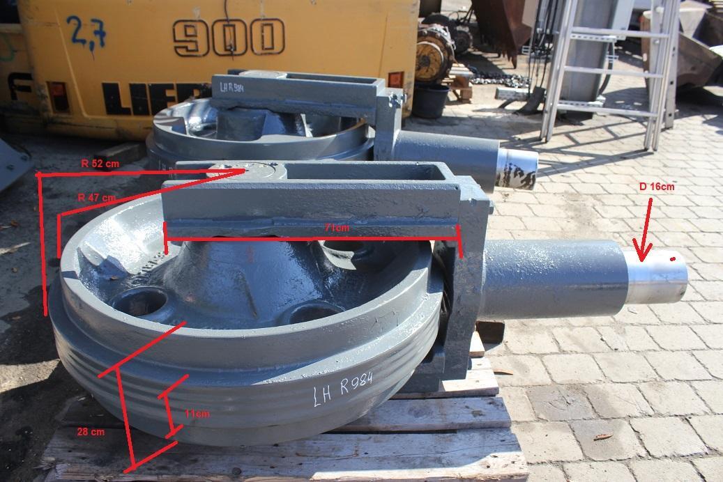 Liebherr R 984 - Járószerkezet alkatrészek - Építőipari gépek: 5 kép. Liebherr R 984 - Járószerkezet alkatrészek - Építőipari gépek: 5 kép.