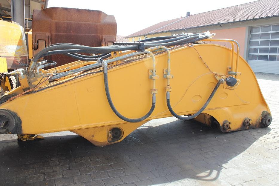 Liebherr R974 - Darugém - Építőipari gépek: 2 kép. Liebherr R974 - Darugém - Építőipari gépek: 2 kép.