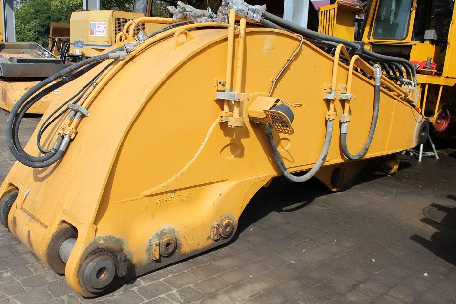 Liebherr R974 - Darugém - Építőipari gépek: 4 kép. Liebherr R974 - Darugém - Építőipari gépek: 4 kép.