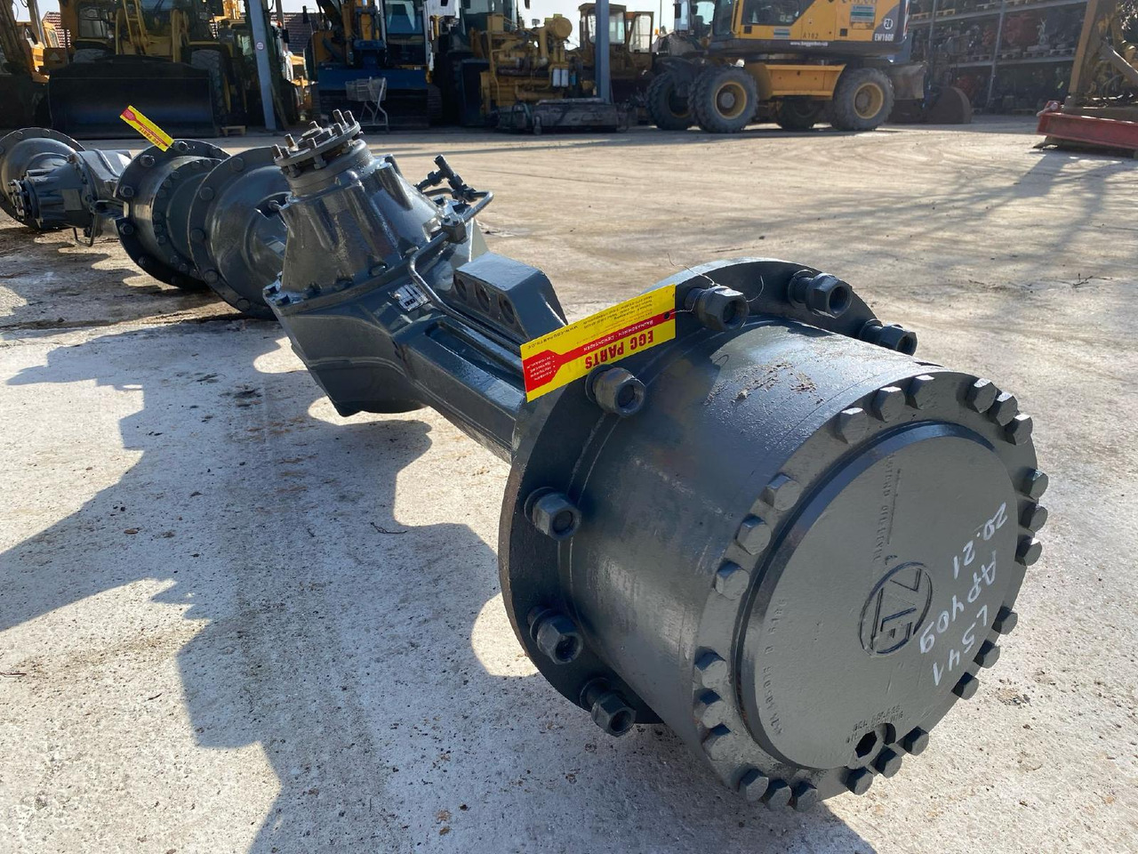 Liebherr ZF AP 409 aus L 541 - Tengely és alkatrészek - Építőipari gépek: 2 kép. Liebherr ZF AP 409 aus L 541 - Tengely és alkatrészek - Építőipari gépek: 2 kép.