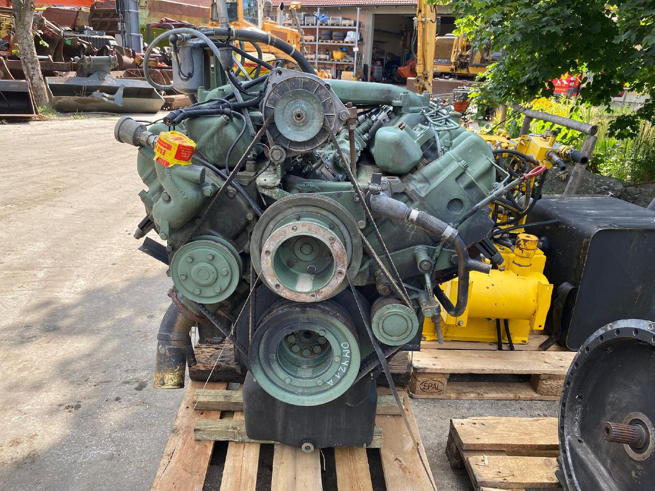 Mercedes Benz OM 421 aus PB 240 - Motor - Építőipari gépek: 4 kép. Mercedes Benz OM 421 aus PB 240 - Motor - Építőipari gépek: 4 kép.