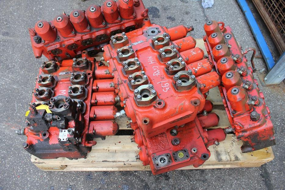 O&K MH plus, MH City - Elektromos rendszer - Építőipari gépek: 1 kép. O&K MH plus, MH City - Elektromos rendszer - Építőipari gépek: 1 kép.