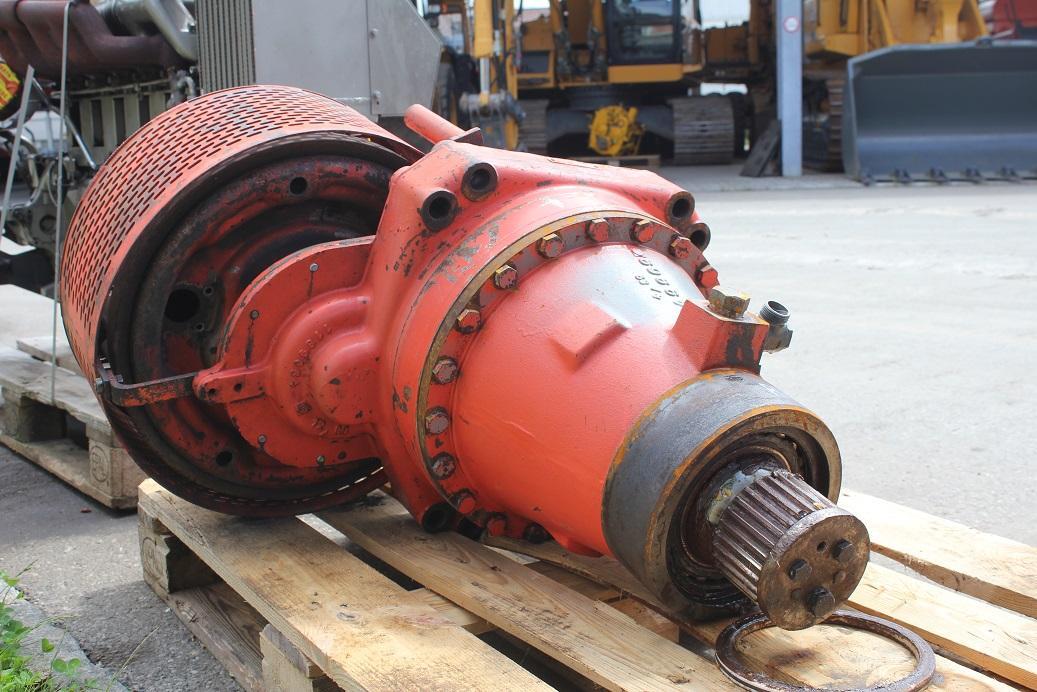 O&K RH 12 - Fordító motor - Lánctalpas kotró: 4 kép. O&K RH 12 - Fordító motor - Lánctalpas kotró: 4 kép.