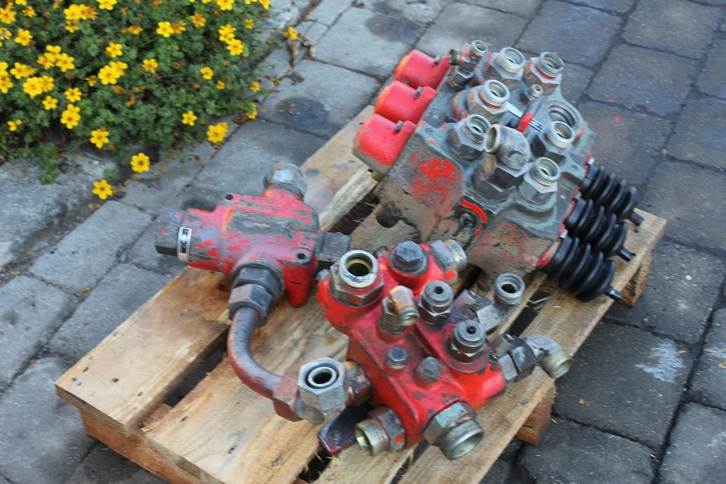 O&K RH 6 - Elektromos rendszer - Építőipari gépek: 3 kép. O&K RH 6 - Elektromos rendszer - Építőipari gépek: 3 kép.