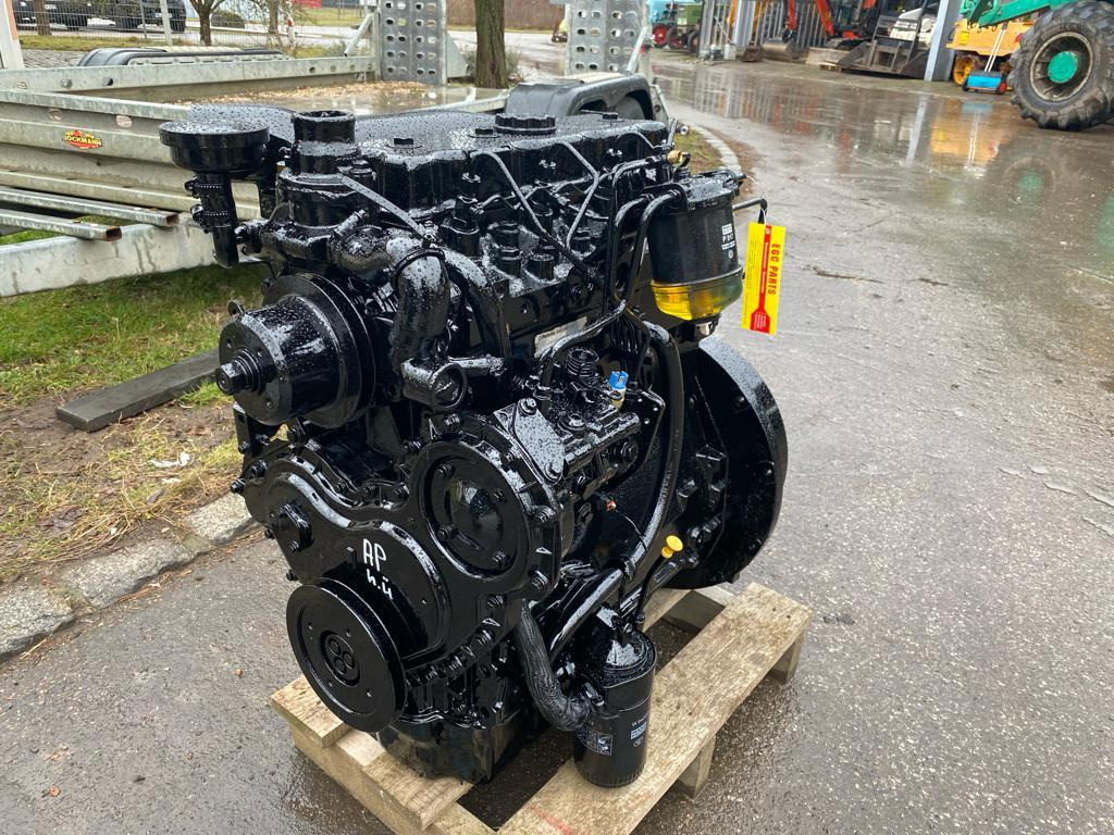 Perkins AP 1004-40 - Motor - Építőipari gépek: 2 kép. Perkins AP 1004-40 - Motor - Építőipari gépek: 2 kép.