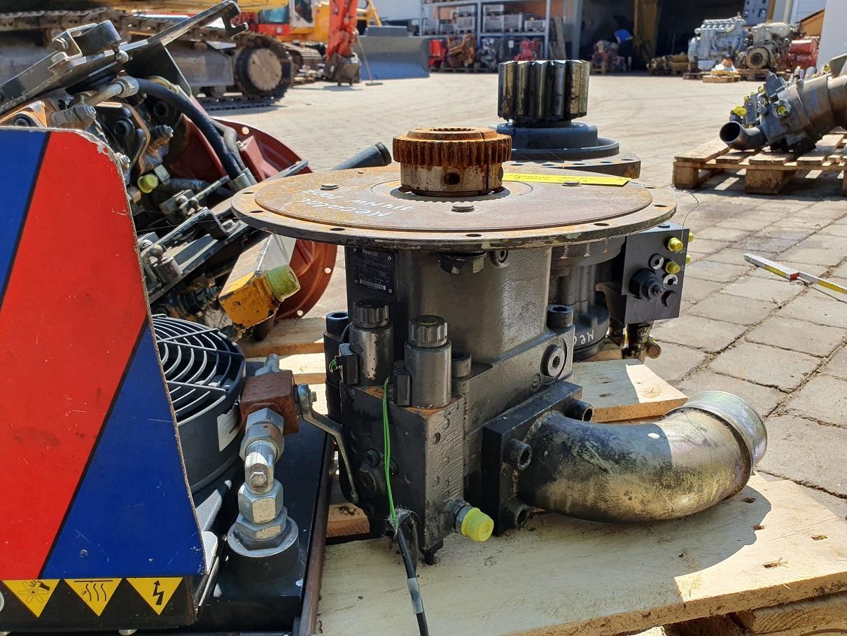 Rexroth A11V095 aus Mecalac 714 MW - Hidraulikus szivattyú - Építőipari gépek: 1 kép. Rexroth A11V095 aus Mecalac 714 MW - Hidraulikus szivattyú - Építőipari gépek: 1 kép.