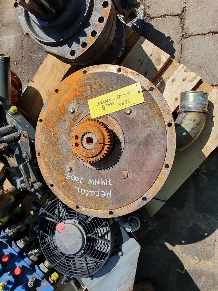 Rexroth A11V095 aus Mecalac 714 MW - Hidraulikus szivattyú - Építőipari gépek: 2 kép. Rexroth A11V095 aus Mecalac 714 MW - Hidraulikus szivattyú - Építőipari gépek: 2 kép.