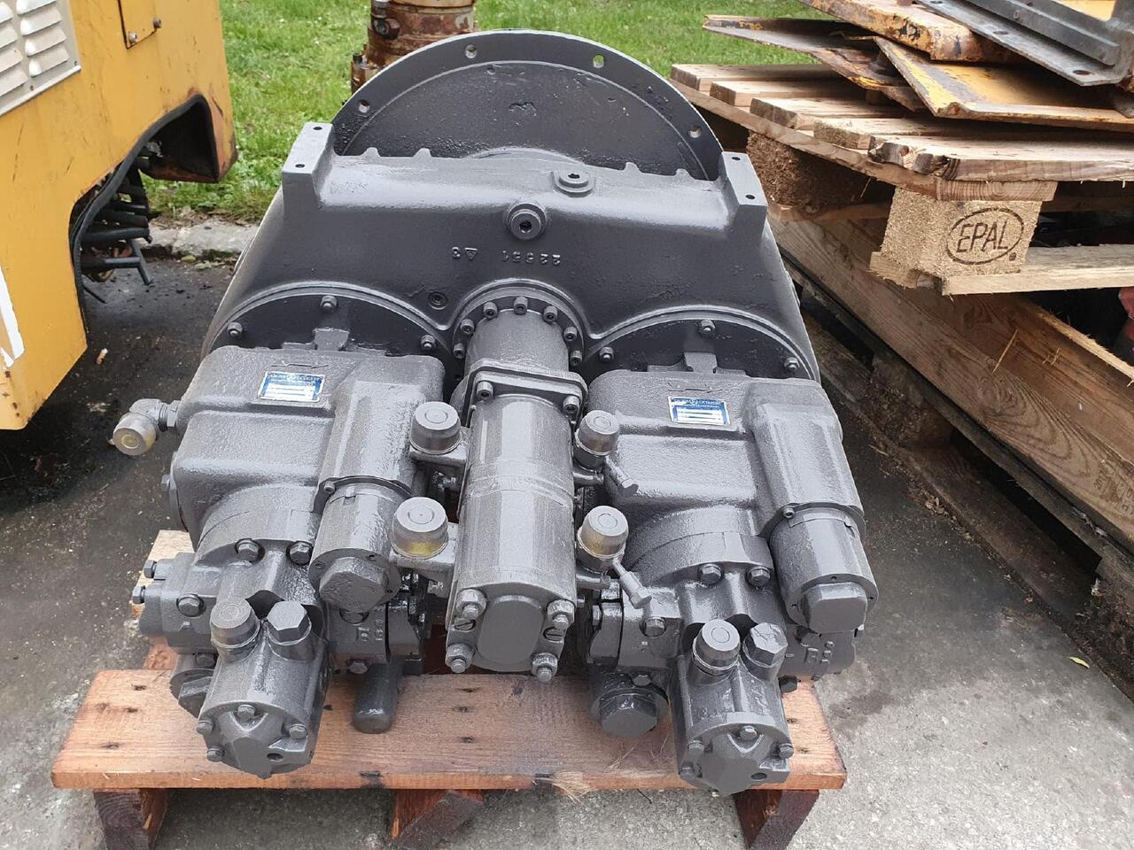 Sauer-Danfoss SPV 22 - Hidraulikus szivattyú - Építőipari gépek: 1 kép. Sauer-Danfoss SPV 22 - Hidraulikus szivattyú - Építőipari gépek: 1 kép.