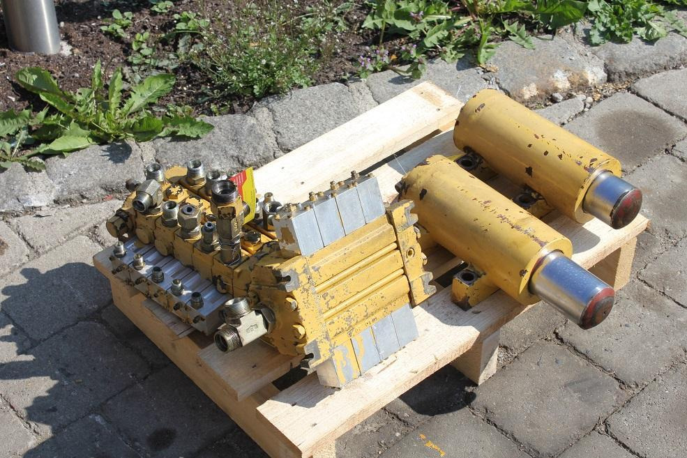 Zeppelin Benmac 3.7 , oder - Hidraulikus szelep - Építőipari gépek: 5 kép. Zeppelin Benmac 3.7 , oder - Hidraulikus szelep - Építőipari gépek: 5 kép.