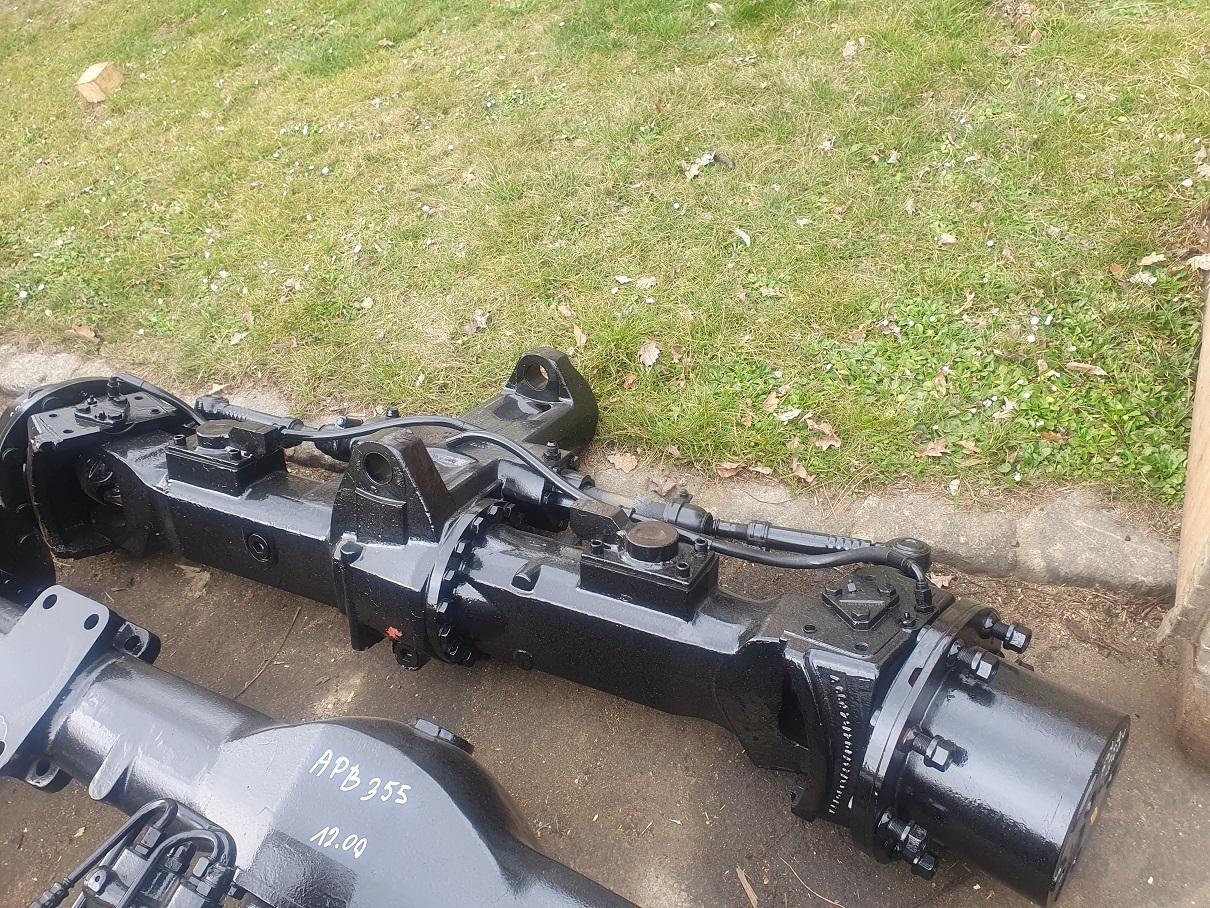 Zeppelin Z 206 AP B 345 - Tengely és alkatrészek - Építőipari gépek: 3 kép. Zeppelin Z 206 AP B 345 - Tengely és alkatrészek - Építőipari gépek: 3 kép.