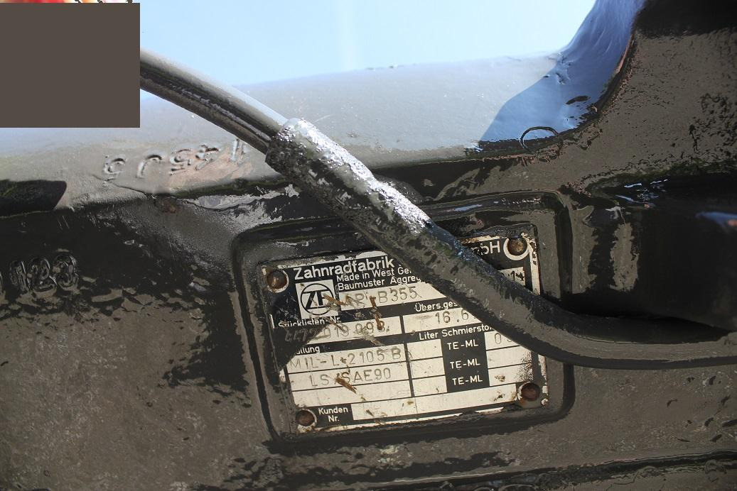 Zeppelin ZM 15 ZF AP B 355 - Tengely és alkatrészek - Építőipari gépek: 3 kép. Zeppelin ZM 15 ZF AP B 355 - Tengely és alkatrészek - Építőipari gépek: 3 kép.