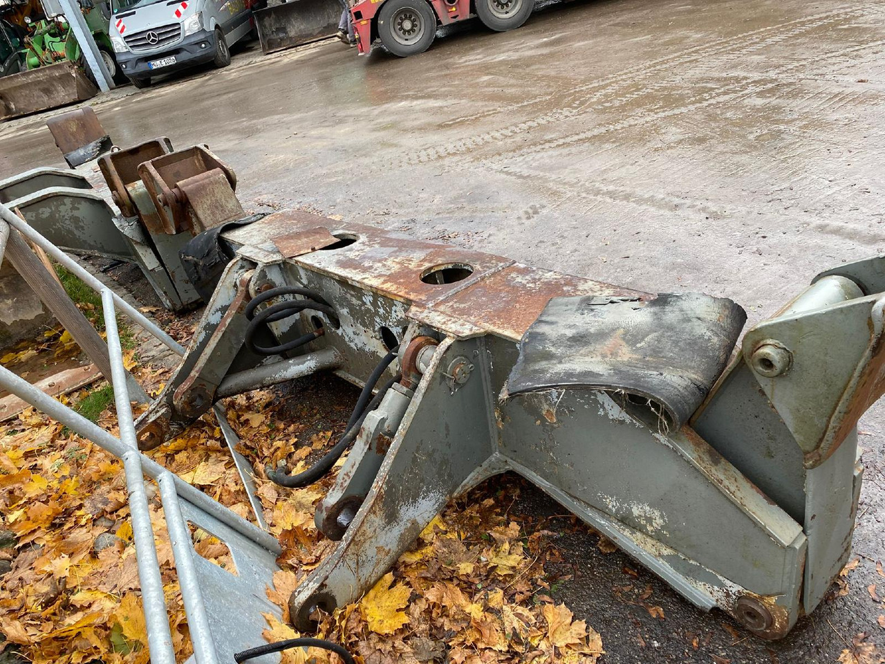 Zeppelin ZM 19 Sennebogen - Karosszéria és külső - Kotrógép: 3 kép. Zeppelin ZM 19 Sennebogen - Karosszéria és külső - Kotrógép: 3 kép.