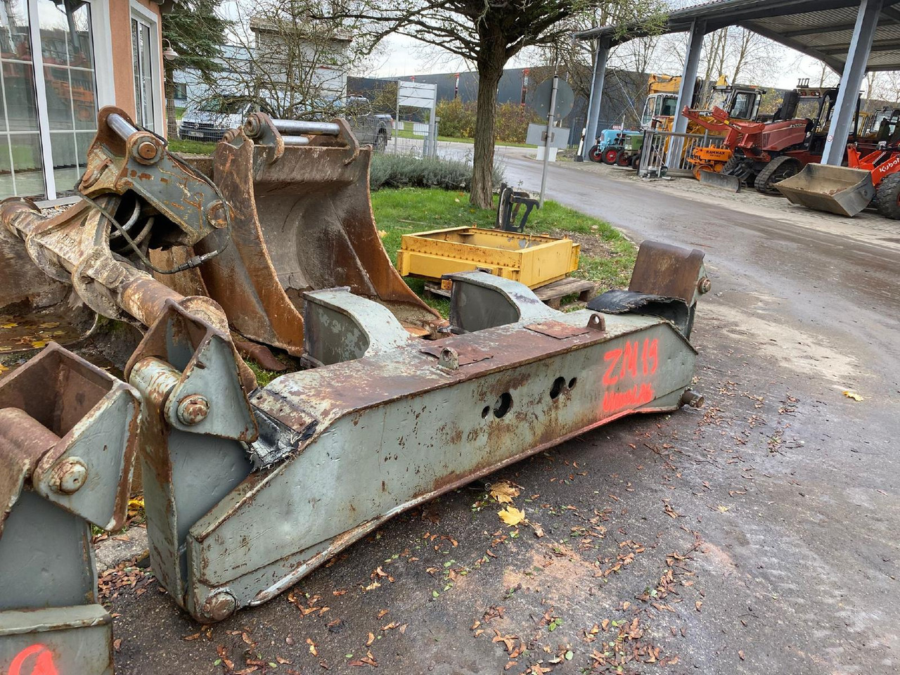 Zeppelin ZM 19 Sennebogen - Karosszéria és külső - Kotrógép: 5 kép. Zeppelin ZM 19 Sennebogen - Karosszéria és külső - Kotrógép: 5 kép.