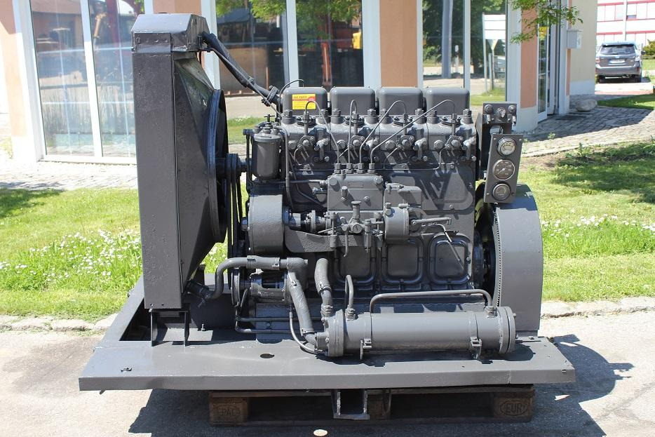 Zetor AS - Motor - Építőipari gépek: 4 kép. Zetor AS - Motor - Építőipari gépek: 4 kép.