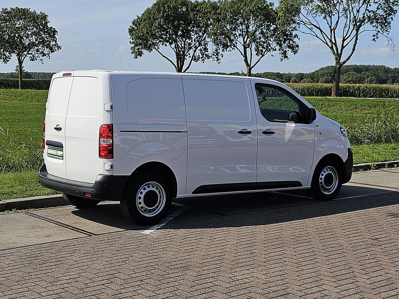 Opel Vivaro 2.0 L2 Navi Airco Euro6! - Kis furgon: 3 kép. Opel Vivaro 2.0 L2 Navi Airco Euro6! - Kis furgon: 3 kép.