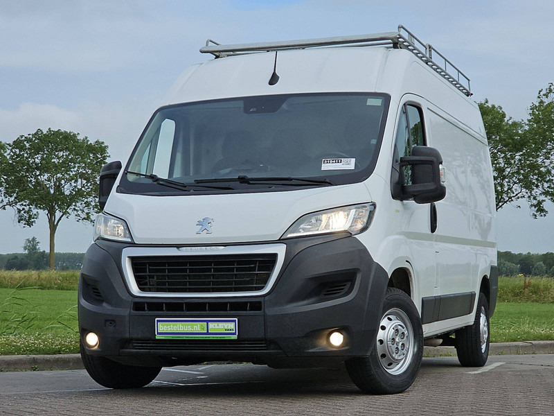 Peugeot Boxer 2.2 L2H2 Imperiaal Navi - Furgon: 1 kép. Peugeot Boxer 2.2 L2H2 Imperiaal Navi - Furgon: 1 kép.