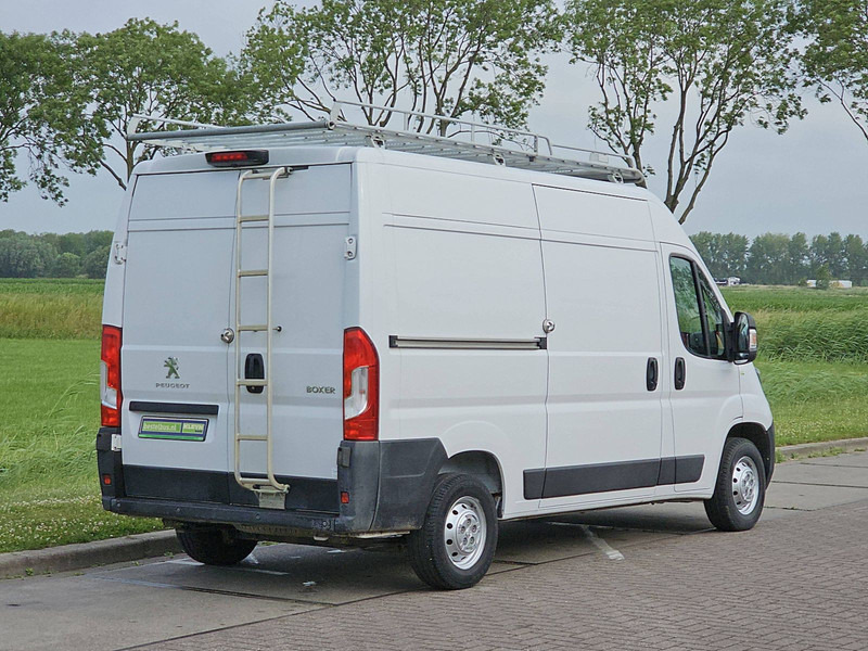 Peugeot Boxer 2.2 L2H2 Imperiaal Navi - Furgon: 3 kép. Peugeot Boxer 2.2 L2H2 Imperiaal Navi - Furgon: 3 kép.