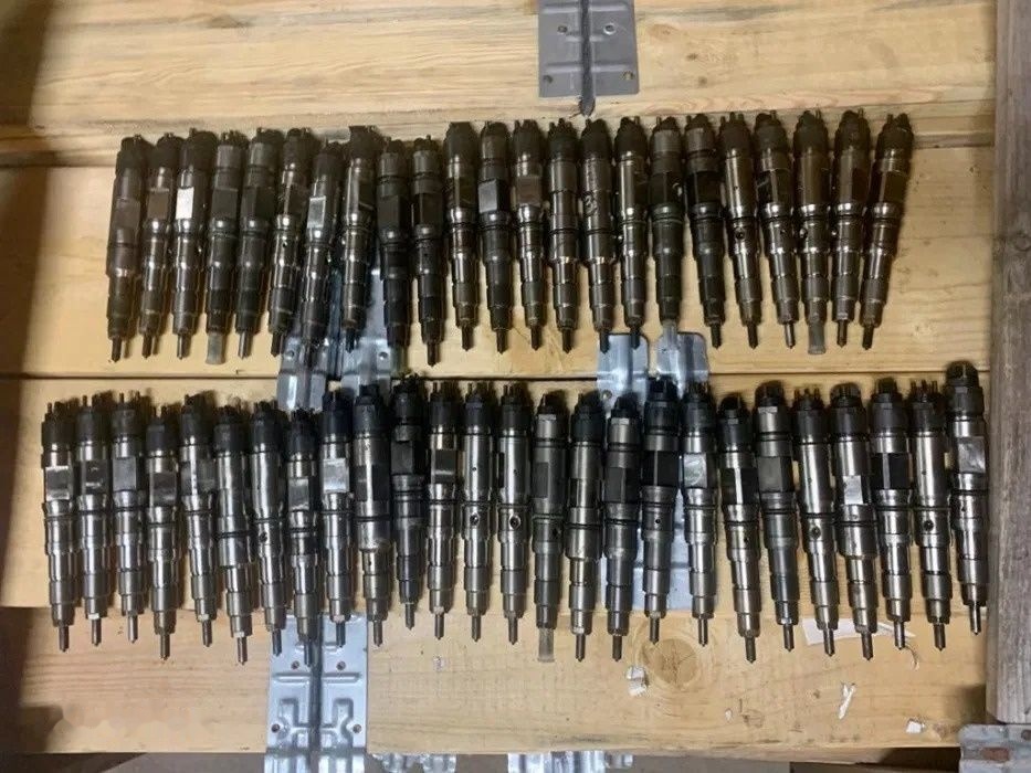 Bosch MAN TGX TGS Common Rail 0445120202 MAN TGX TGS 0445 120 202 różne numery Bosch original truck - Befecskendező szelep - Teherautó: 1 kép. Bosch MAN TGX TGS Common Rail 0445120202 MAN TGX TGS 0445 120 202 różne numery Bosch original truck - Befecskendező szelep - Teherautó: 1 kép.