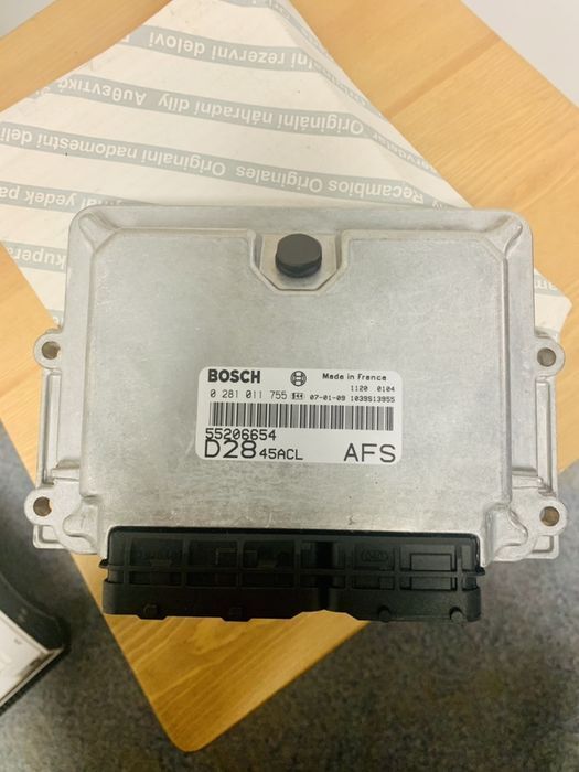 Bosch Sterownik Silnika Engine Control Ducato 2.8 HDI 281011755 for FIAT Ducato Boxer Jumper 2.8HDI 2000 - 2006 Oryginał NOWY commercial vehicle - ECU - Kisteherautó: 5 kép. Bosch Sterownik Silnika Engine Control Ducato 2.8 HDI 281011755 for FIAT Ducato Boxer Jumper 2.8HDI 2000 - 2006 Oryginał NOWY commercial vehicle - ECU - Kisteherautó: 5 kép.