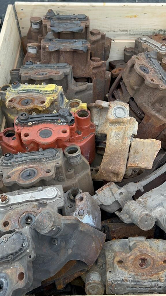 DAF SN7 / SB7 XF CF 105, 95,106 K001479 / SN7138 DAF - Féknyereg - Teherautó: 3 kép. DAF SN7 / SB7 XF CF 105, 95,106 K001479 / SN7138 DAF - Féknyereg - Teherautó: 3 kép.