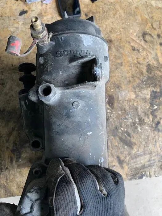 Do Samochodów Ciężarowych Marki Scania R. 1863220 - Üzemanyagszűrő - Teherautó: 2 kép. Do Samochodów Ciężarowych Marki Scania R. 1863220 - Üzemanyagszűrő - Teherautó: 2 kép.