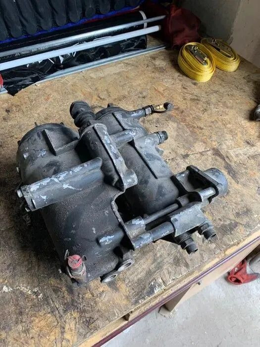 Do Samochodów Ciężarowych Marki Scania R. 1863220 - Üzemanyagszűrő - Teherautó: 1 kép. Do Samochodów Ciężarowych Marki Scania R. 1863220 - Üzemanyagszűrő - Teherautó: 1 kép.