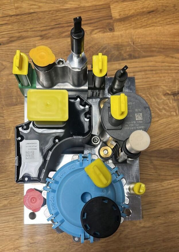 NOWA 85022215 VOLVO FH4 EURO6 24 V S2245340967 85022215 - Kipufogórendszer - Teherautó: 3 kép. NOWA 85022215 VOLVO FH4 EURO6 24 V S2245340967 85022215 - Kipufogórendszer - Teherautó: 3 kép.