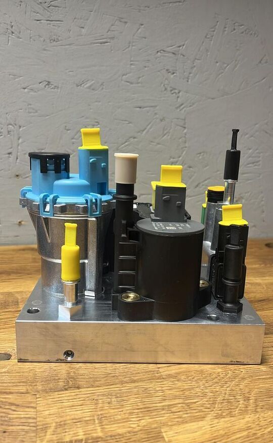 NOWA 85022215 VOLVO FH4 EURO6 24 V S2245340967 85022215 - Kipufogórendszer - Teherautó: 1 kép. NOWA 85022215 VOLVO FH4 EURO6 24 V S2245340967 85022215 - Kipufogórendszer - Teherautó: 1 kép.