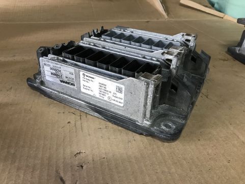 Scania Euro 6 S8 2428092 Scania truck - ECU - Teherautó: 1 kép. Scania Euro 6 S8 2428092 Scania truck - ECU - Teherautó: 1 kép.